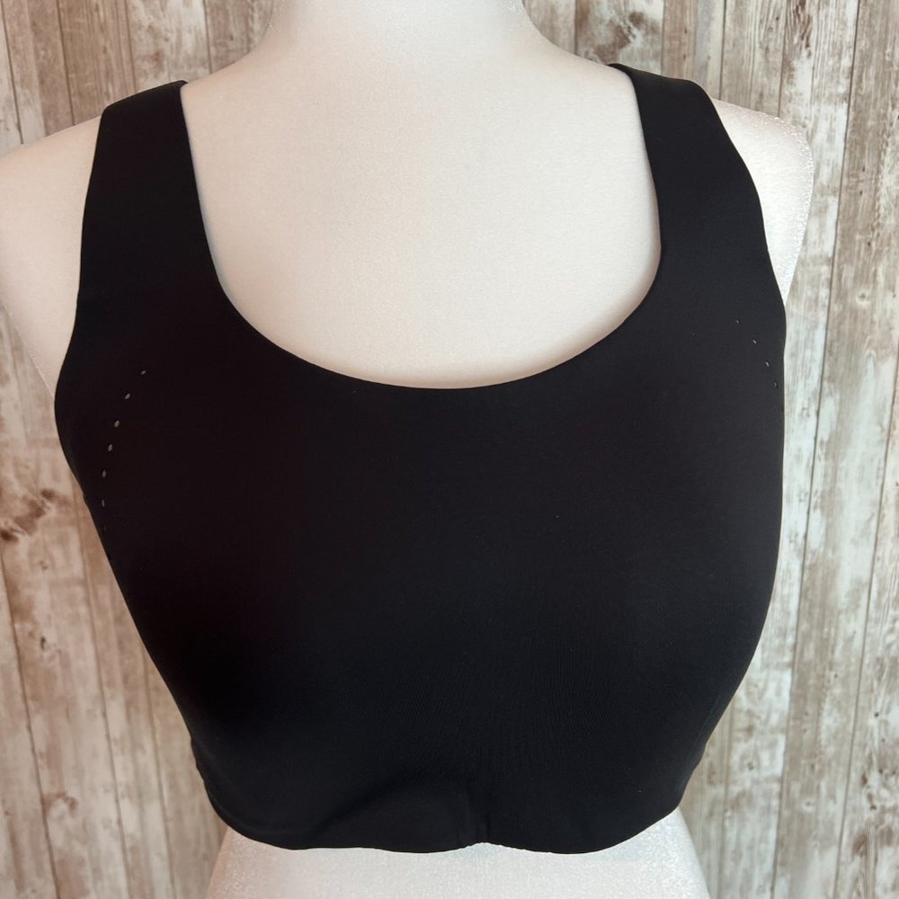 Women's Black Lululemon AirSupport Bra size 38D - Picture 3 of 7